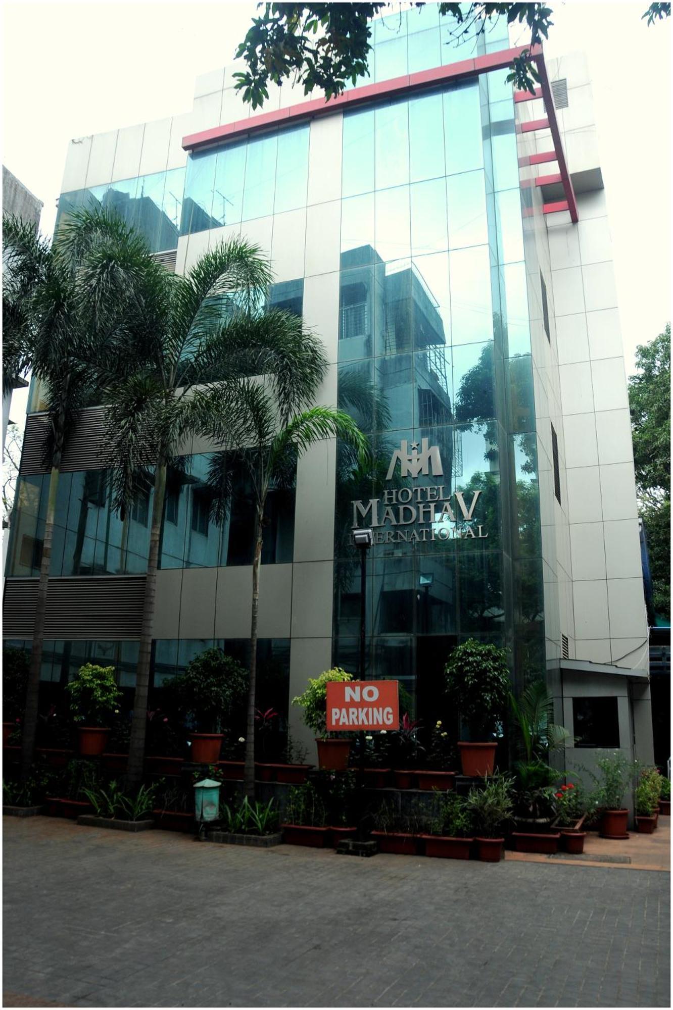 Hotel Madhav International Pune Railway Station Екстериор снимка